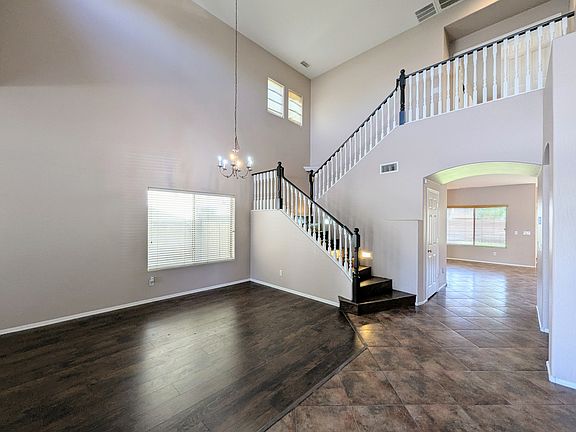 3rd image of 17453 W Navajo St