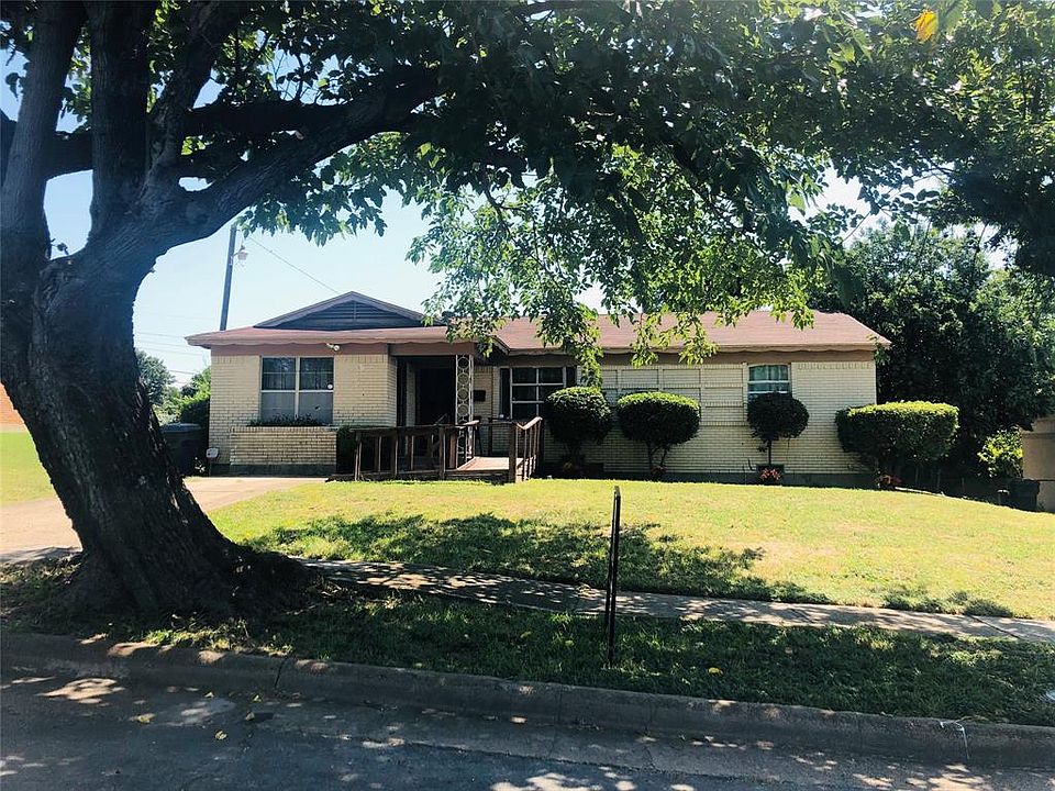 1st image of 4016 Featherstone Dr