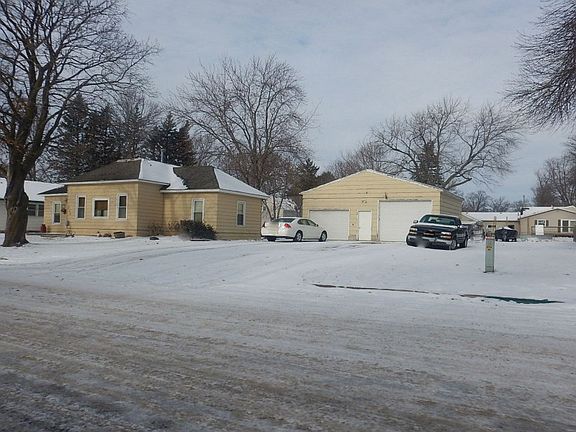 2nd image of 332 E Tyrone St