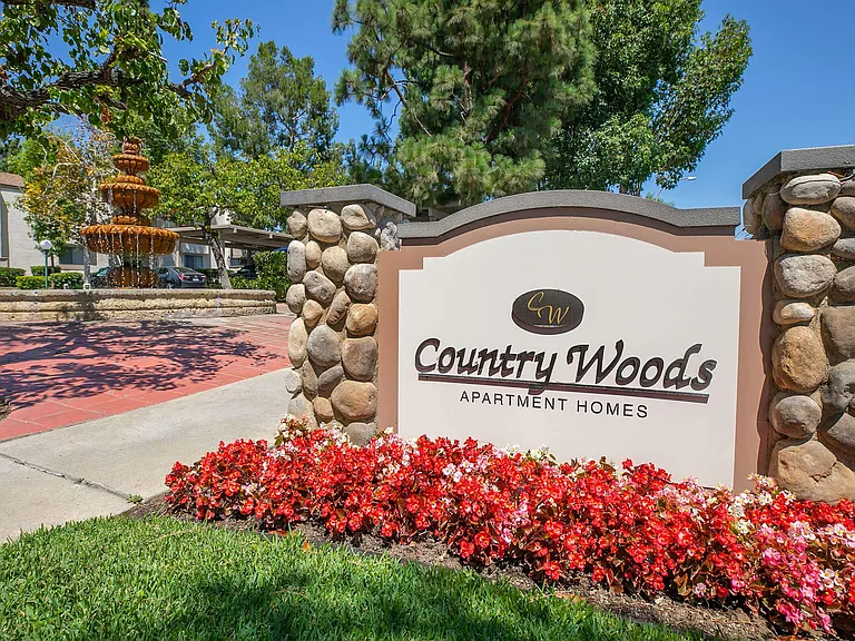 Country Woods Apartment Homes — Photo 11