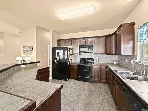 5th image of 42332 Devall Rd