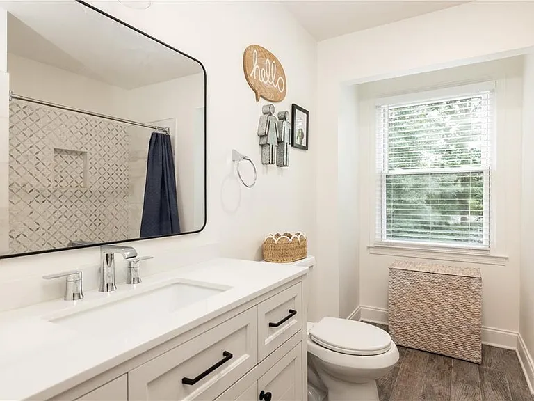 2431 Prince Howard Trl — Photo 27