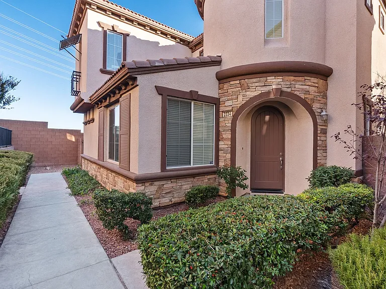 2334 Malaga Peak St — Photo 86