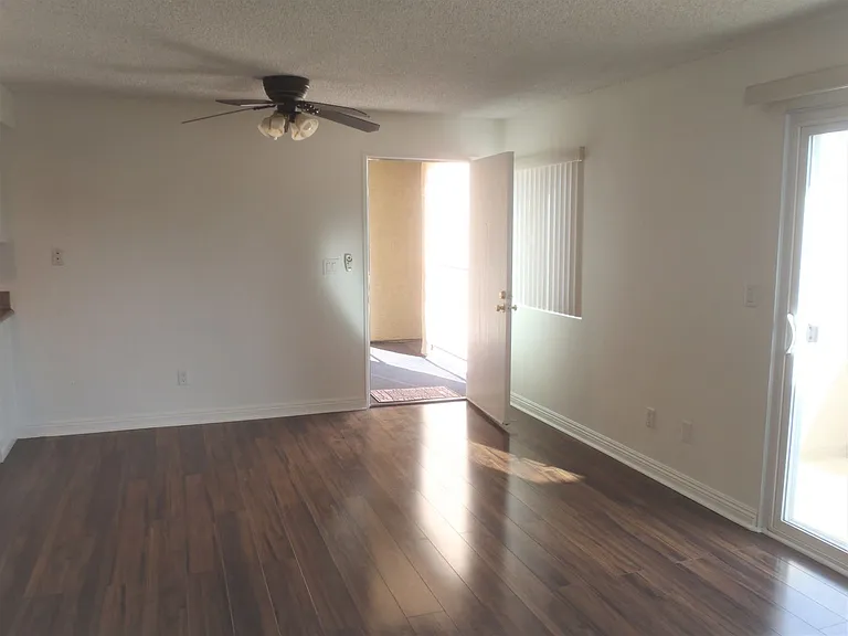 17762 Paseo Cir #D — Photo 12