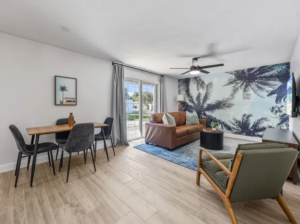 366 N 3rd St, Cocoa Beach, FL