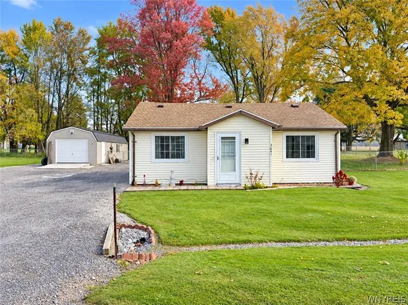 3641 Knowlesville Rd, Knowlesville, NY 14479