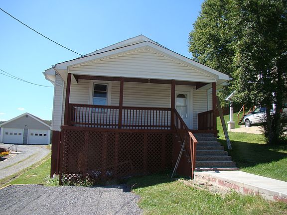 3rd image of 1932 S York Ave