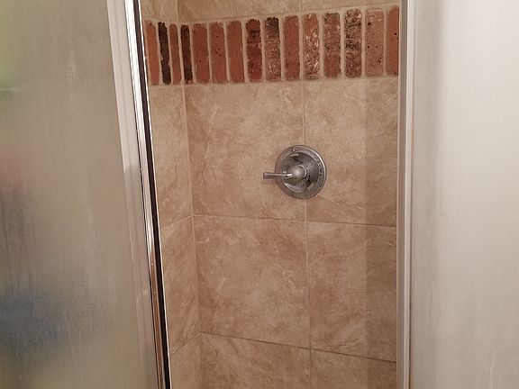 Downstairs shower