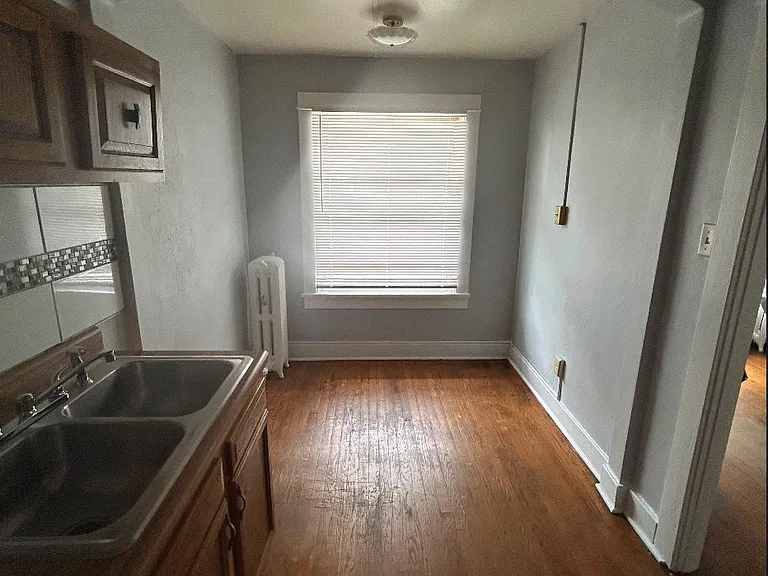 69 Waverly Ave #3 — Photo 8