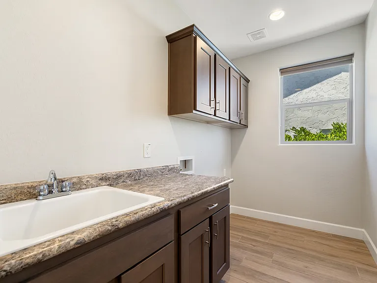 1292 N Low Valley Ln — Photo 4