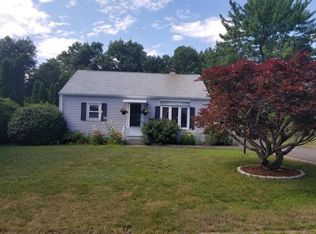 12 Bluemer Rd, Southampton, MA 01073