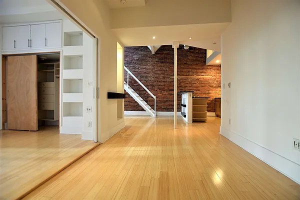 Rented by Bold New York | media 35