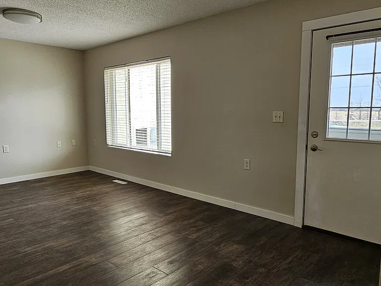 27051 S Cliff Ave — Photo 13