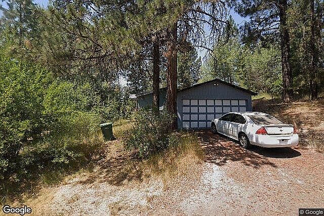 1st image of 216 N 3rd Ave