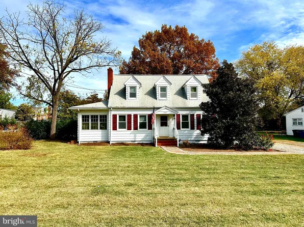 13411 Woodbridge St, Woodbridge, VA 22191