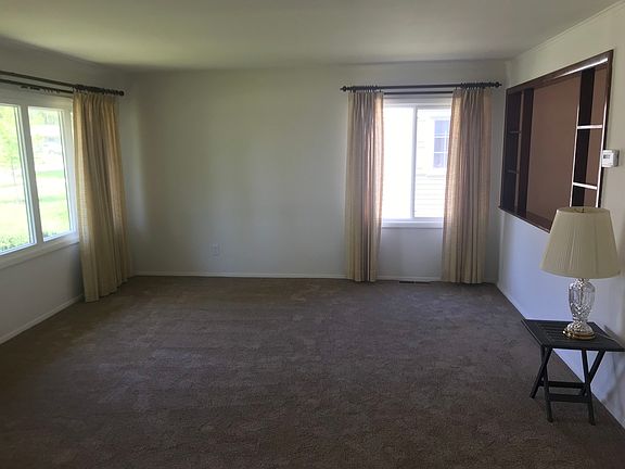 3rd image of 17421 71st Ct