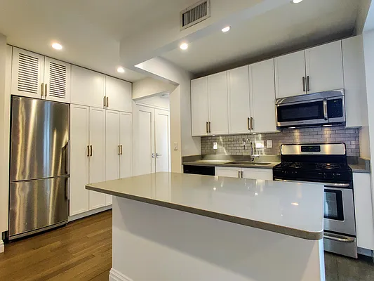 Rented by The Crest Group | media 10