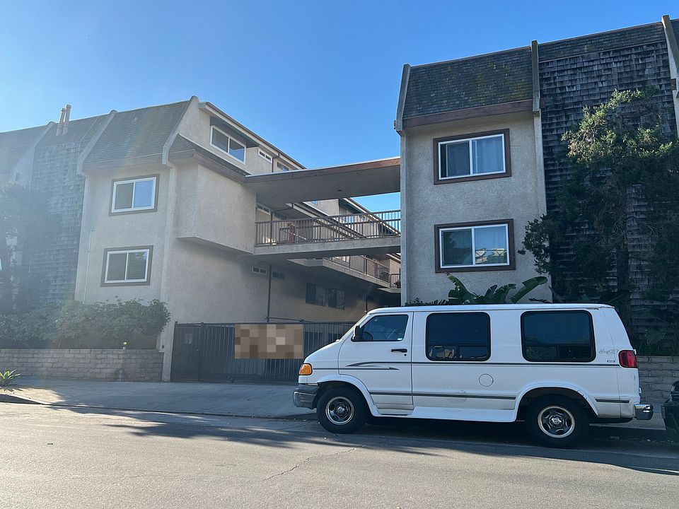 2nd image of 4660 Coldwater Canyon Ave Unit 2