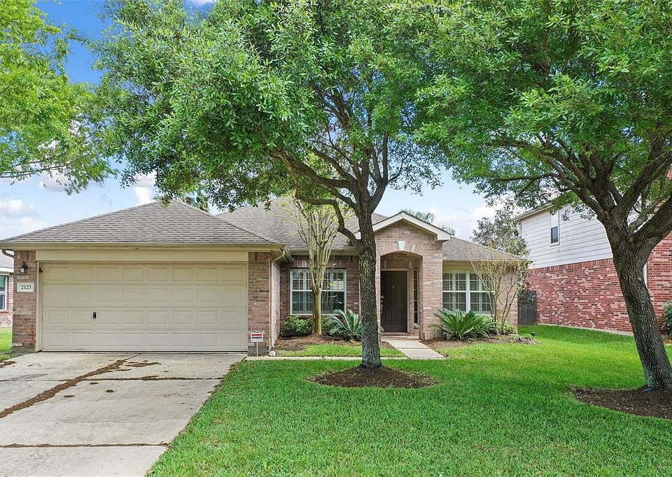 1st image of 2123 Enchanted Park Ln