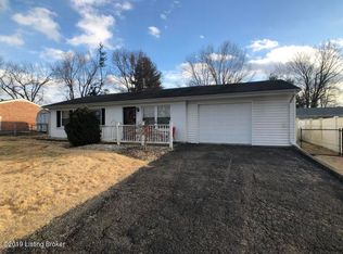 4704 Flushing Way, Louisville, KY 40272