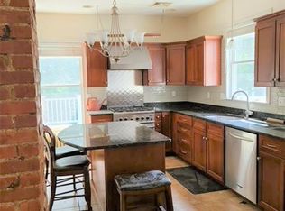 84 Bay State Ave #2, Somerville, MA 02144