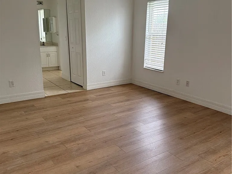 1125 SE 35th St — Photo 14