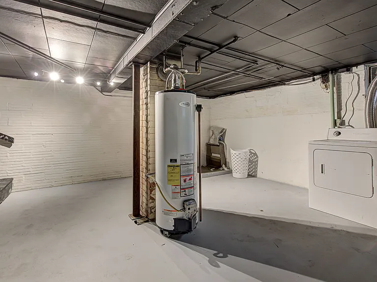 2215 W Broadway Ave #1 — Photo 52