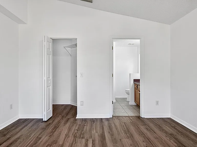 15 Renmont Ct — Photo 33