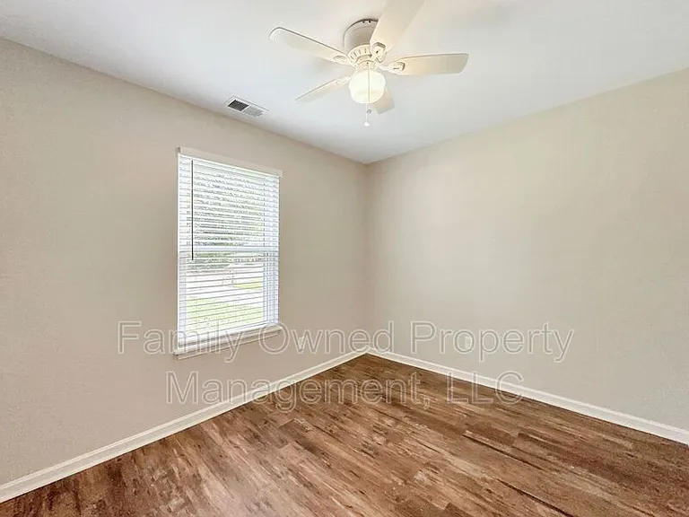 203 Pebble Creek Rd — Photo 23
