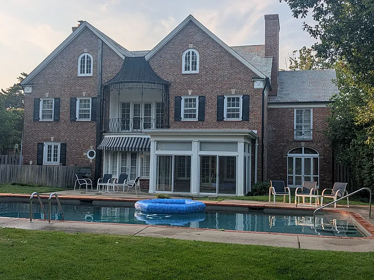 7384 Westmoreland Dr — Photo 13