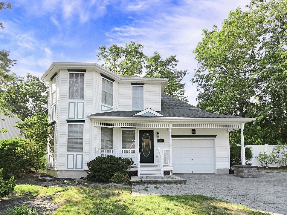 1st image of 6411 Tanglewood Dr