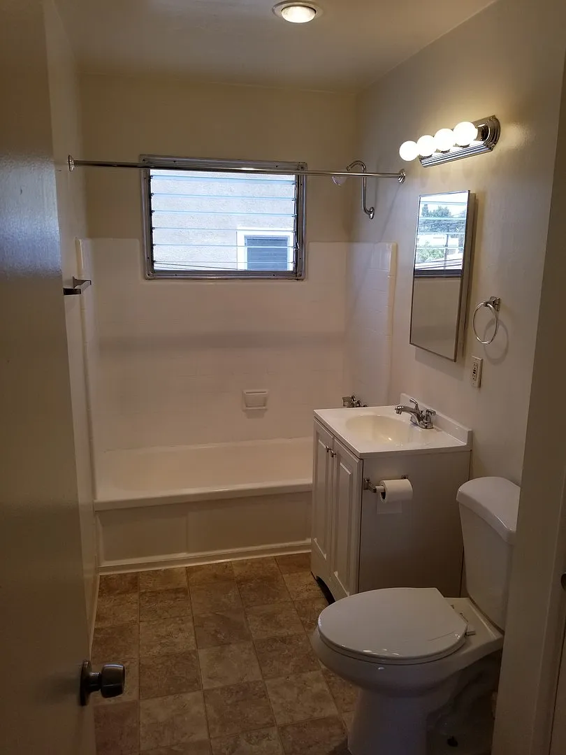 Building Photo - 2102 Balboa Ave #&-4459