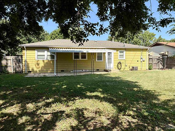 5th image of 3308 S Custer Ave