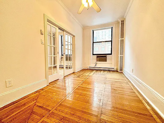 Rented by City Connections Realty | media 37