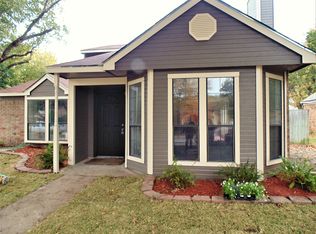 919 Mapleleaf Ln, Coppell, TX 75019