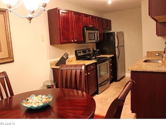 3rd image of 480 Quail Forest Blvd APT 702
