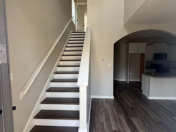 2nd image of 10164 Sterling Ridge Dr
