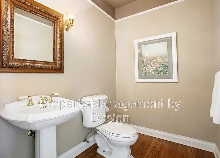 921 Vineland Ct — Photo 15