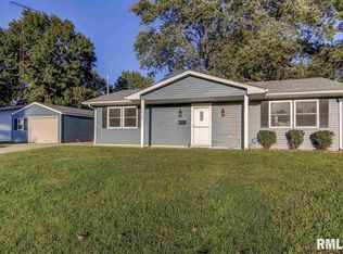 1510 Fairfield Dr, Springfield, IL 62702