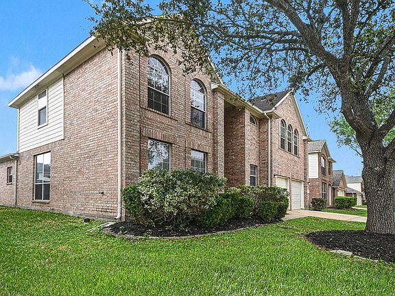 2nd image of 3931 Oak Plank Rd