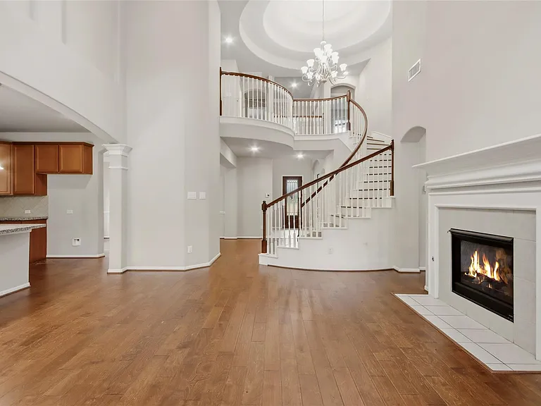 367 Black Walnut Dr — Photo 9