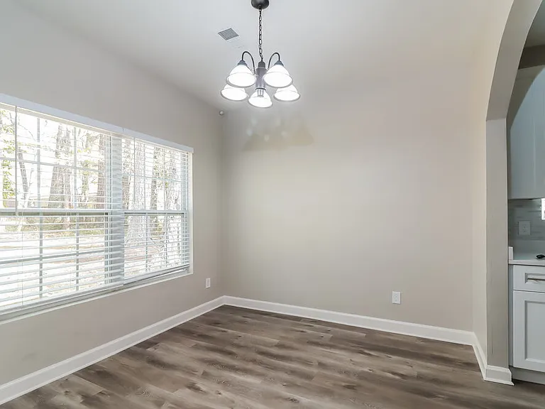 2528 Fairway Cir SW — Photo 6