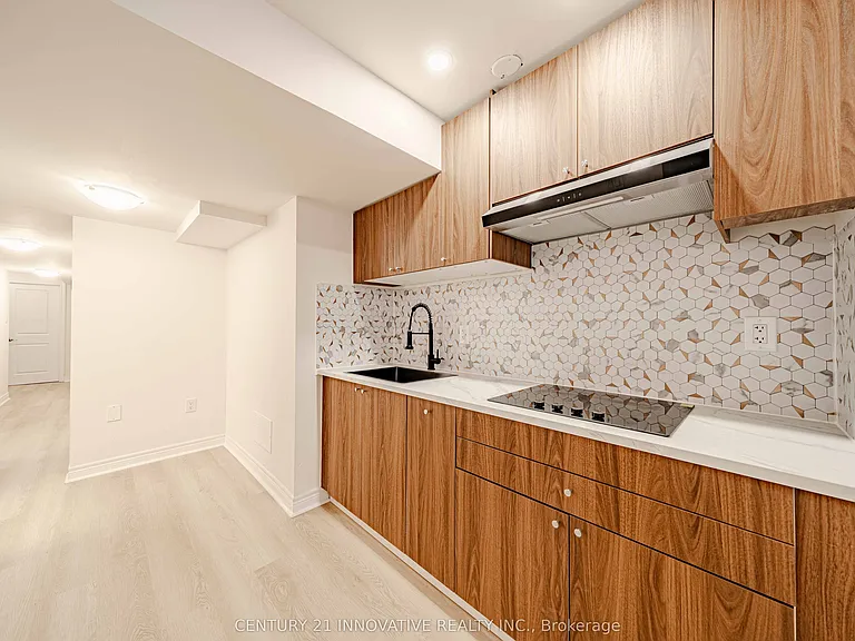 2057 Horace Duncan Cres #BASEMENT — Photo 6