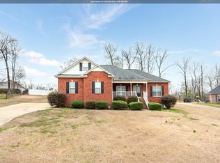 625 Creek Ridge Dr, Riverside, AL 35135