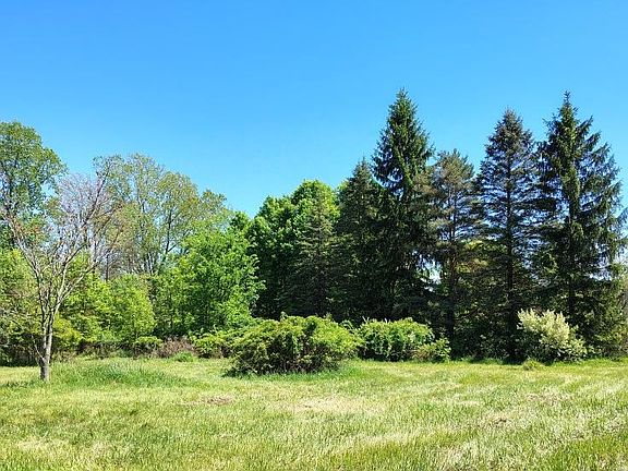 2nd image of 5600 Hemingway Lake Rd