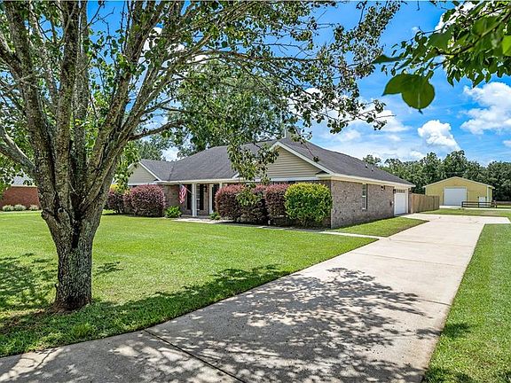 5th image of 18940 Pecan Ln