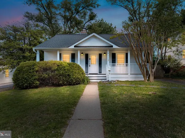 3115 Greenway Blvd, Falls Church, VA 22042