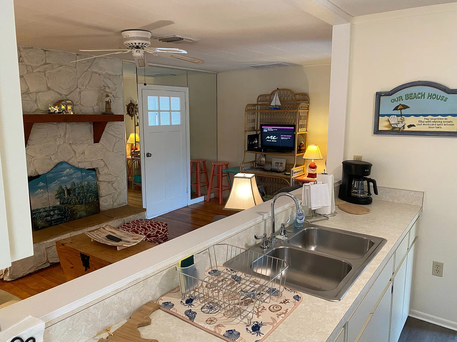 2 bed, 1145 sqft, $2,400 — Photo 4
