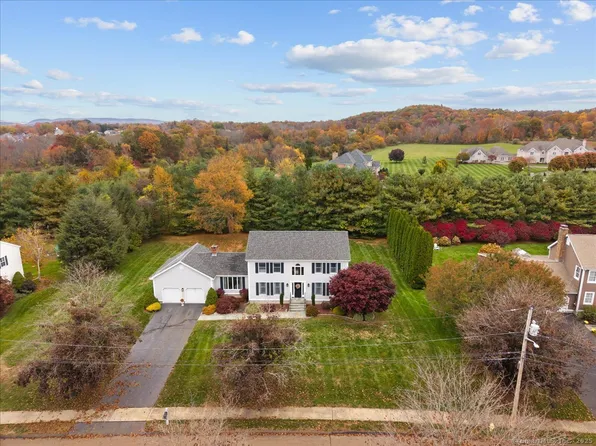 32 Justine Drive, North Haven, CT 06473