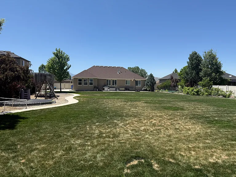 254 N Constitution Dr W — Photo 50